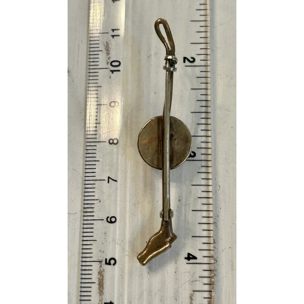Antique VTG Intaglio Reverse Essex Crystal Horse Jockey Bar Pin Derby   C-Clasp